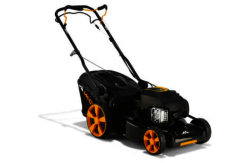 McCulloch M46-125WR Self Propelled Cordless Lawnmower